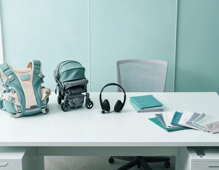 Ergobaby contact support desk